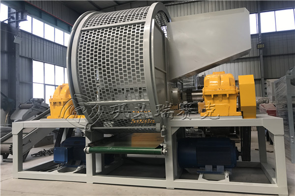 廢舊輪胎破碎機(jī)